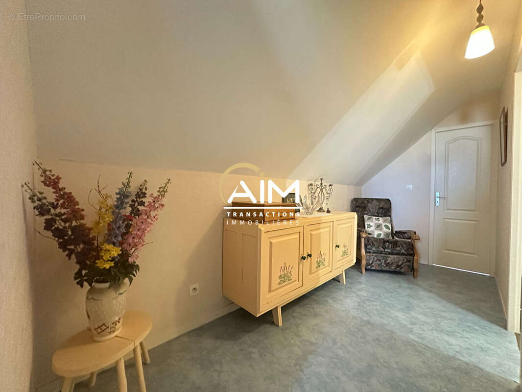 Maison à PARCAY-MESLAY