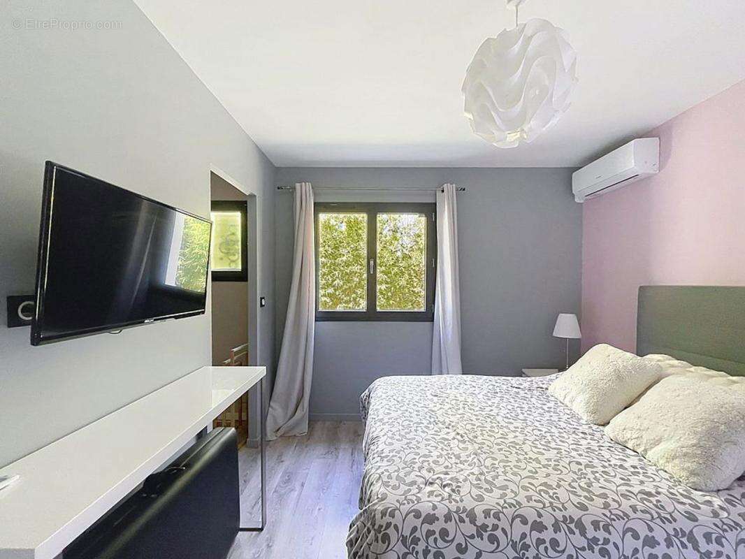 Pins-Justaret - Superbe maison T6 contemporaine avec jardin - photo 11