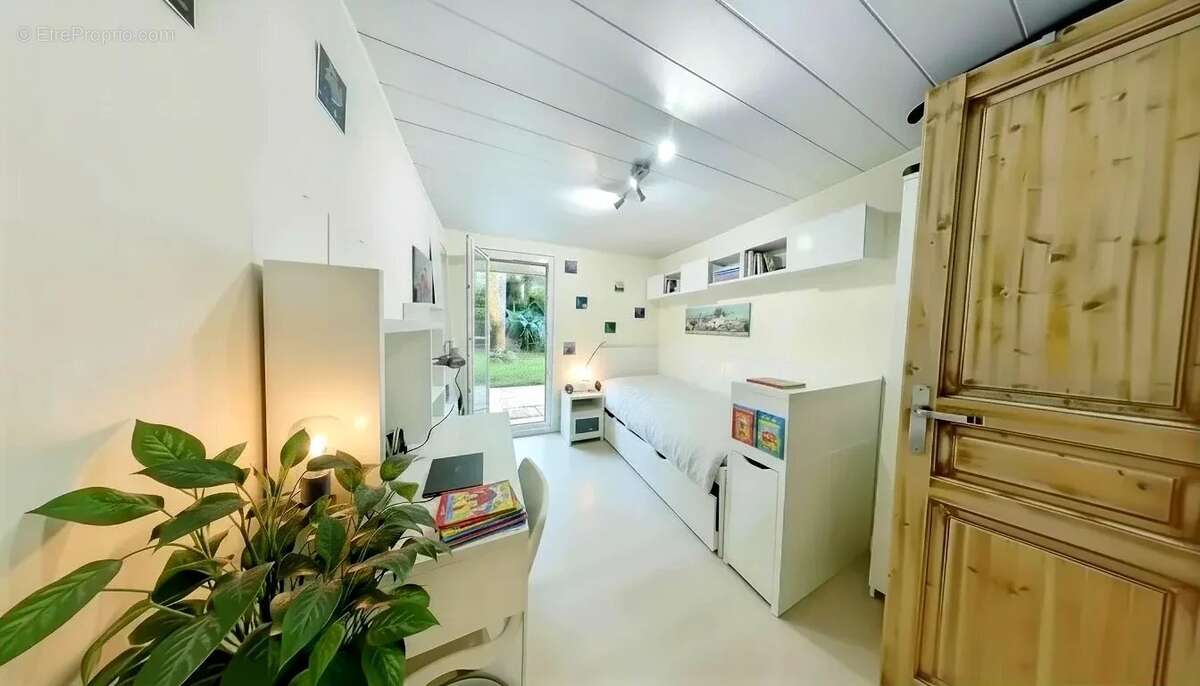 Appartement à TORCY
