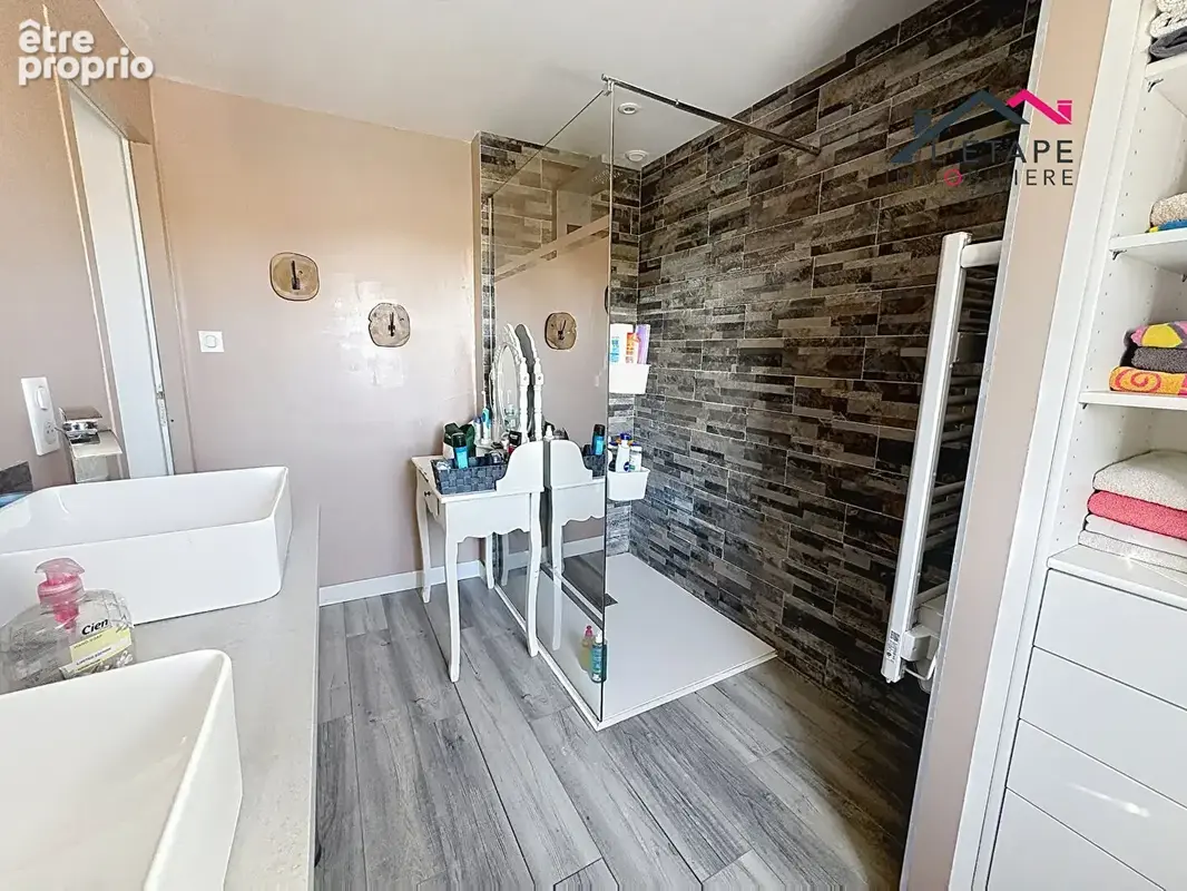 Maison familiale  5 chambres - piscine - beaux volumes - photo 12