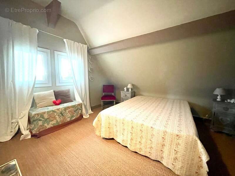 Maison à MONTRICHARD