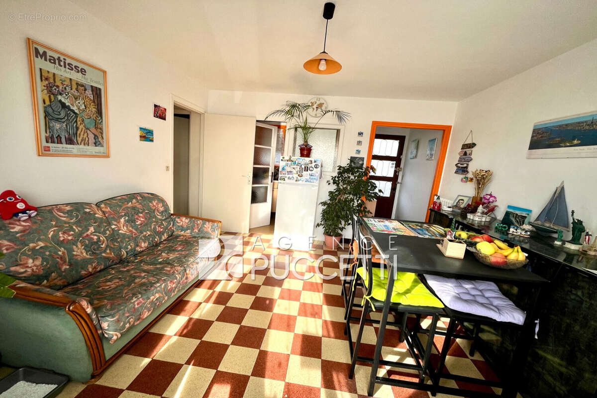 Appartement à VENCE