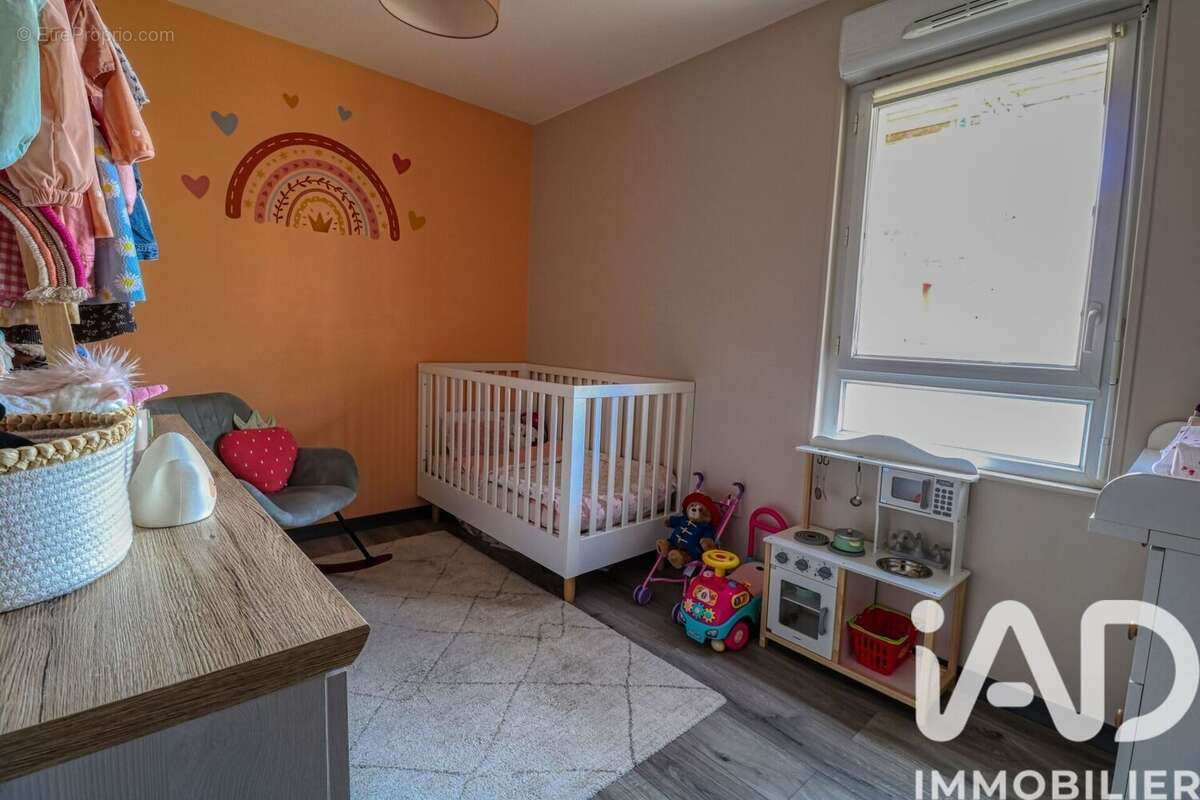 Photo 9 - Appartement à GENNEVILLIERS