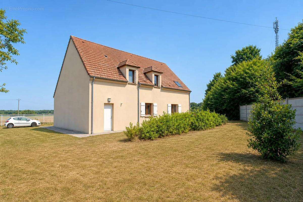 Maison 5 pièces de 133 m2 en vente, située Brezolles - photo 18