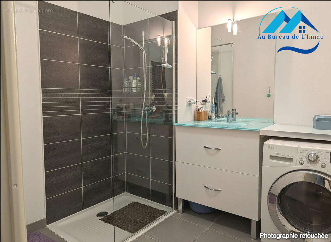 Salle de douche - Appartement à MARSEILLE-1E