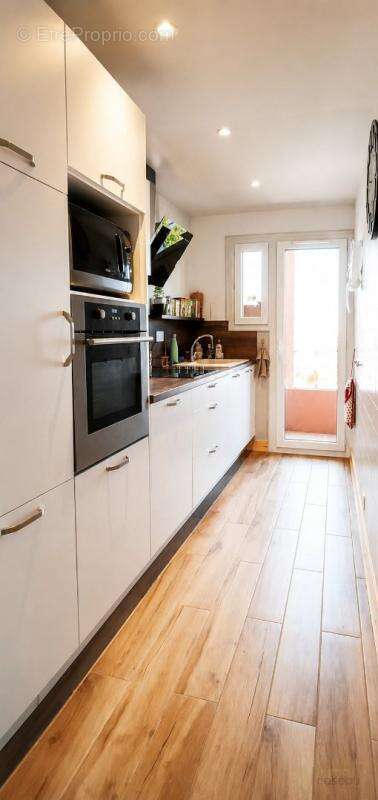 Appartement à HYERES