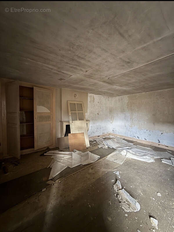 Maison à VEUXHAULLES-SUR-AUBE