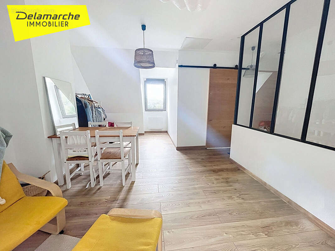 Maison à SAINT-JEAN-DES-CHAMPS