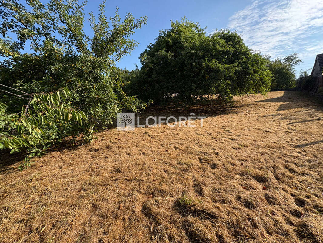Terrain Héricourt constructible  borné de 680m2 - photo 5