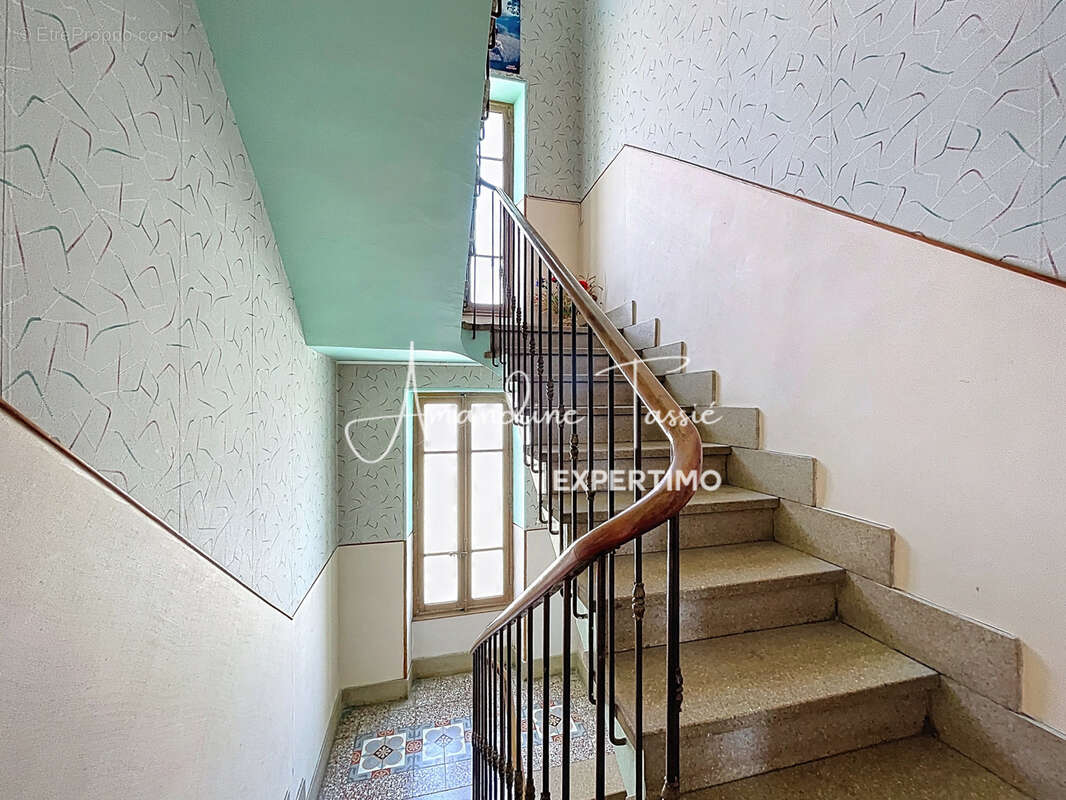 Immeuble de rapport, 3 appartements et sa maison   Centre-ville de Millau - photo 17
