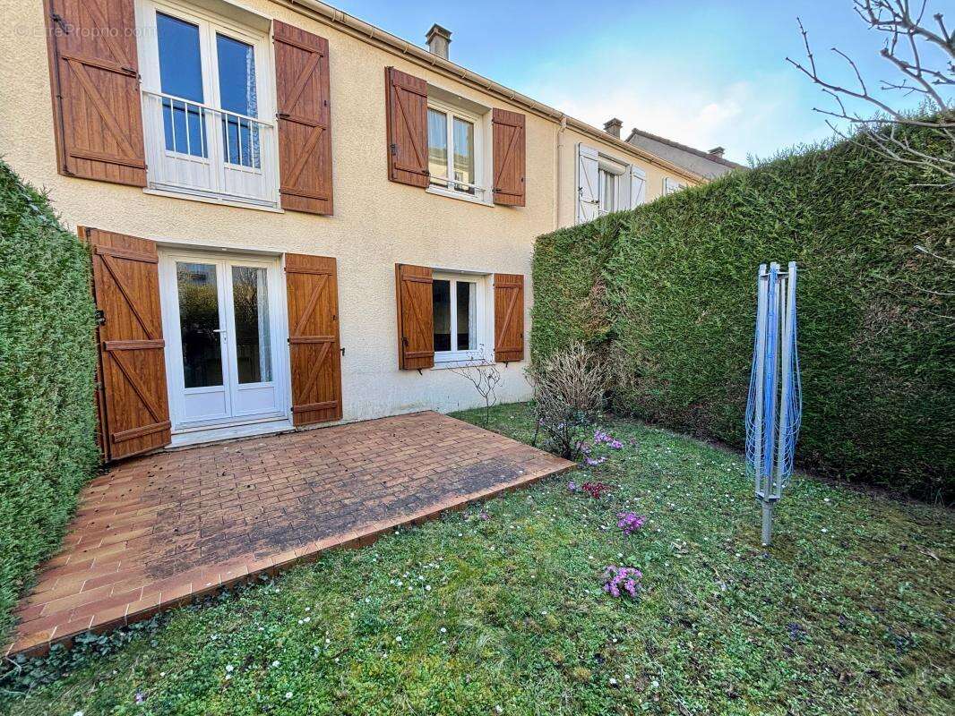 Maison à ETAMPES