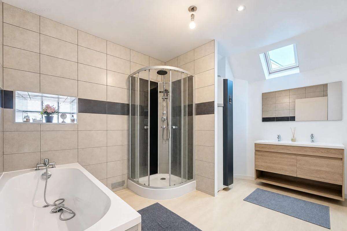 Belle maison de 7 pièces à Savins, 200 m² - photo 9