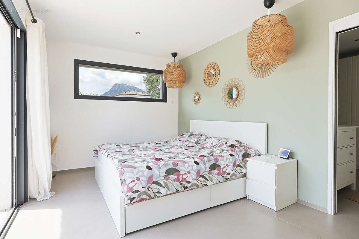 Maison à LA FARLEDE