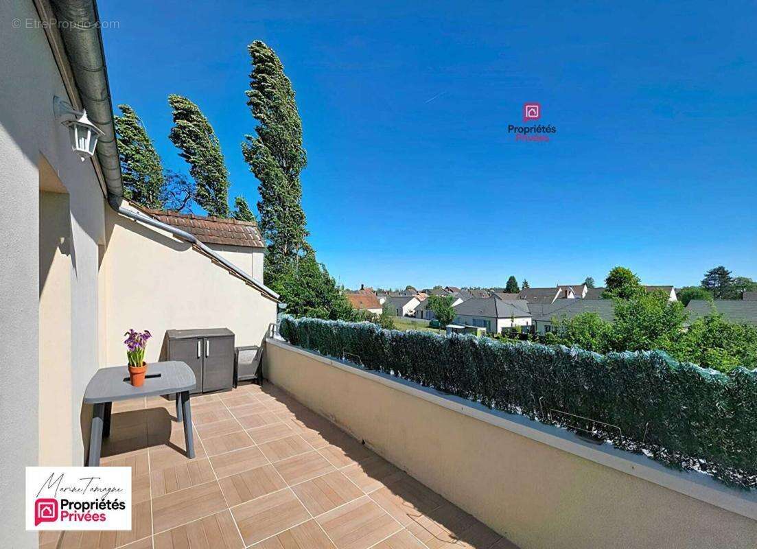 Appartement à LACROIX-SAINT-OUEN