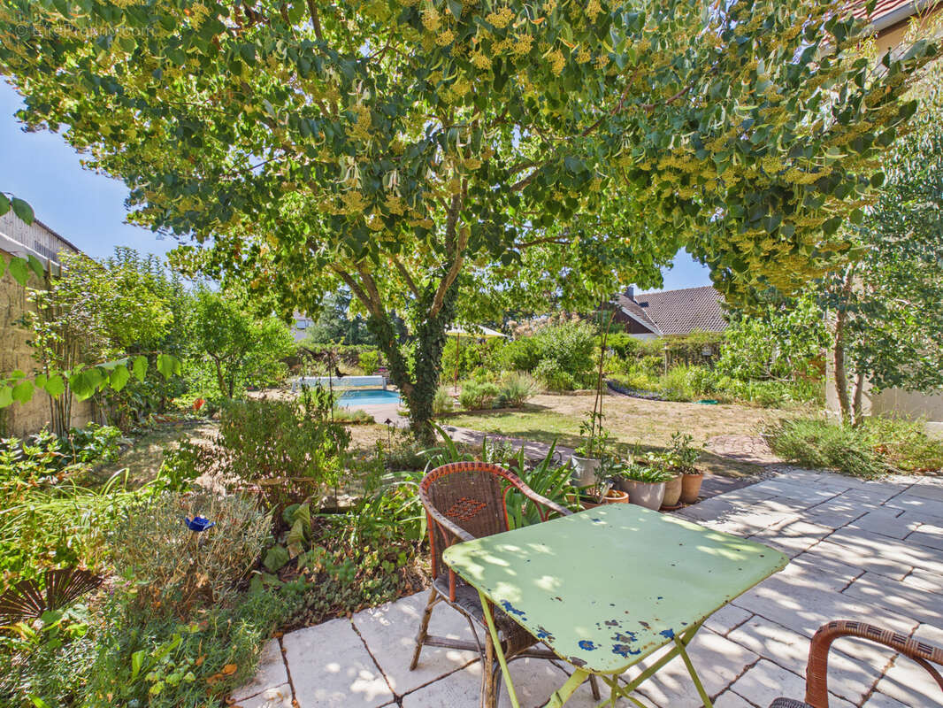 Maison familiale 7 pièces avec piscine à Pfastatt - photo 17