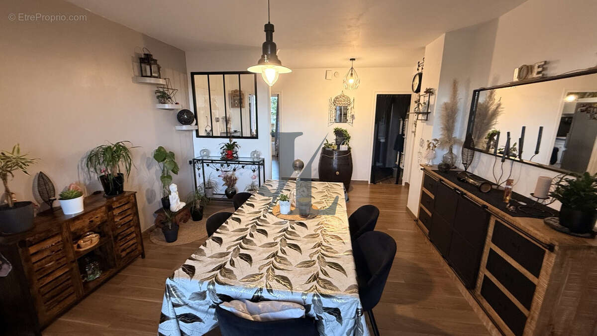 Appartement à PORTES-LES-VALENCE