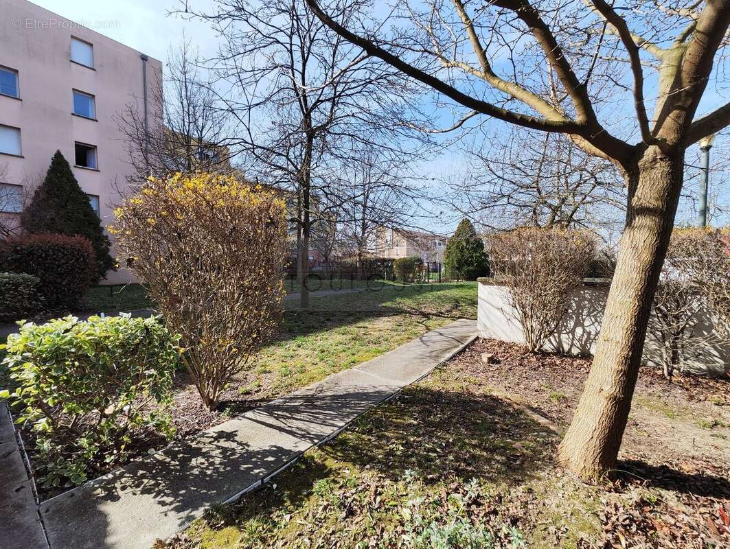 À Vendre  Appartement T2 à Borderouge, à Deux Pas du Métro - photo 2