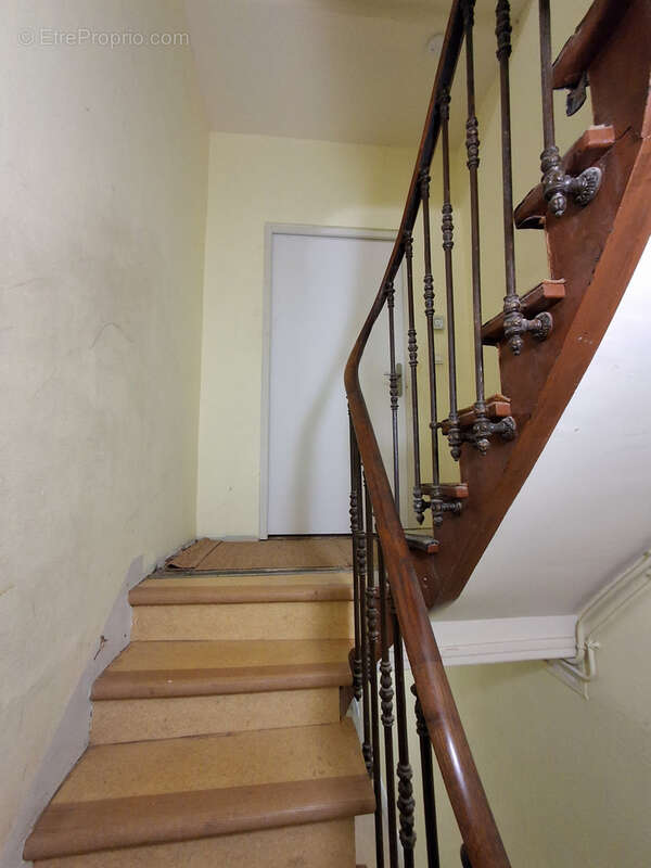 Appartement à LEZIGNAN-CORBIERES