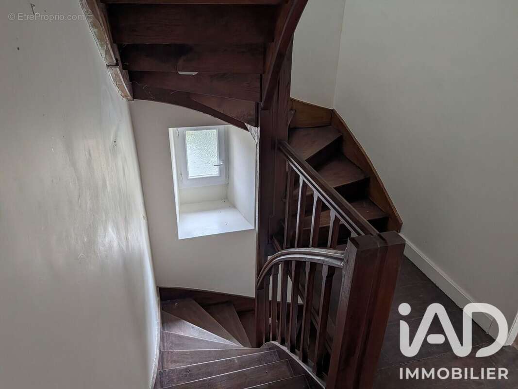 Maison 167 m² à Chatelus-Malvaleix  - photo 7