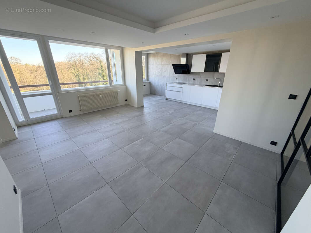 Appartement à CORMONTREUIL