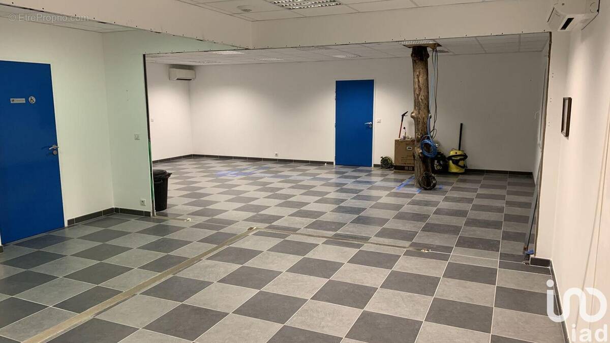 Photo 1 - Commerce à MORCENX