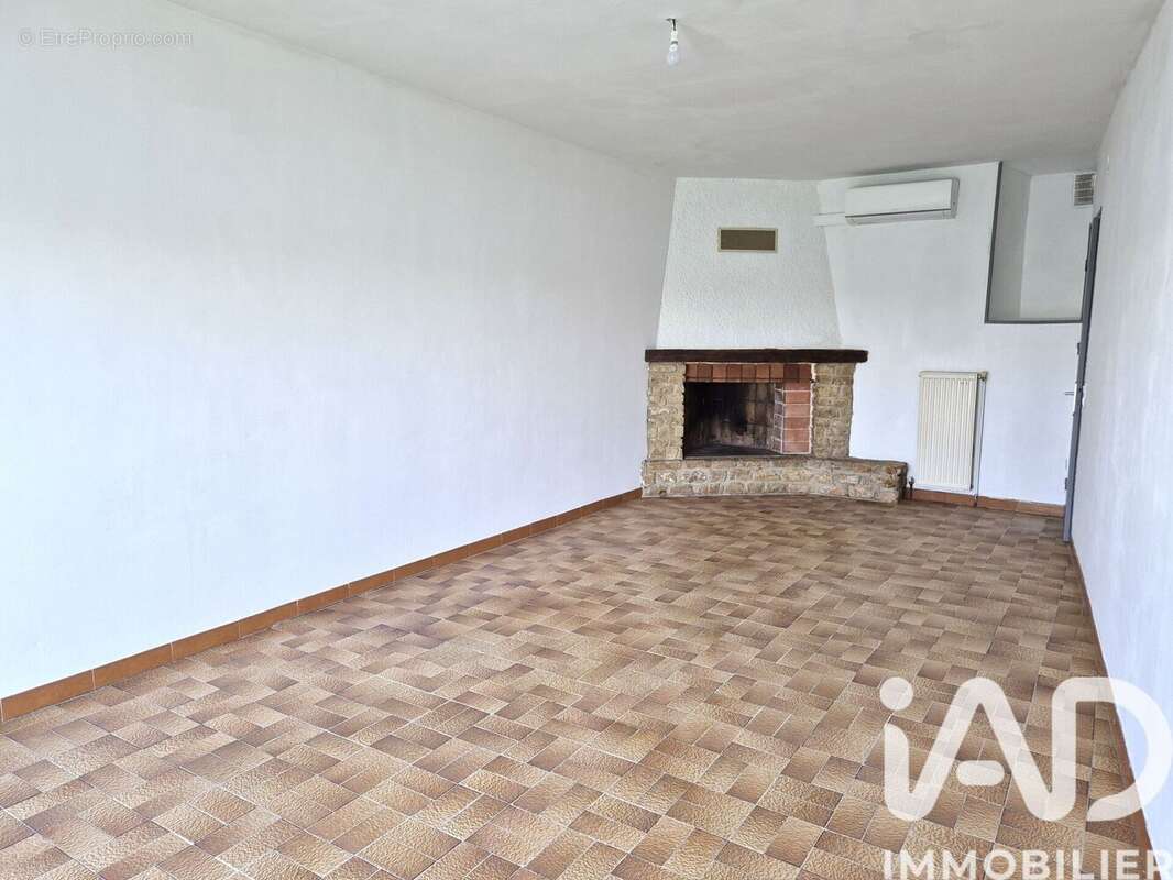Maison 168 m² à Saint-Etienne-Des-Sorts  - photo 9