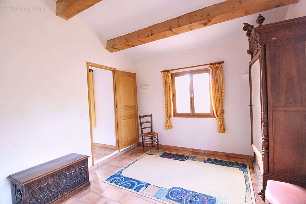 Maison à LORGUES