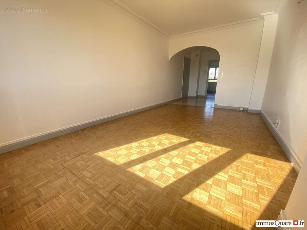 Appartement à LYON-8E