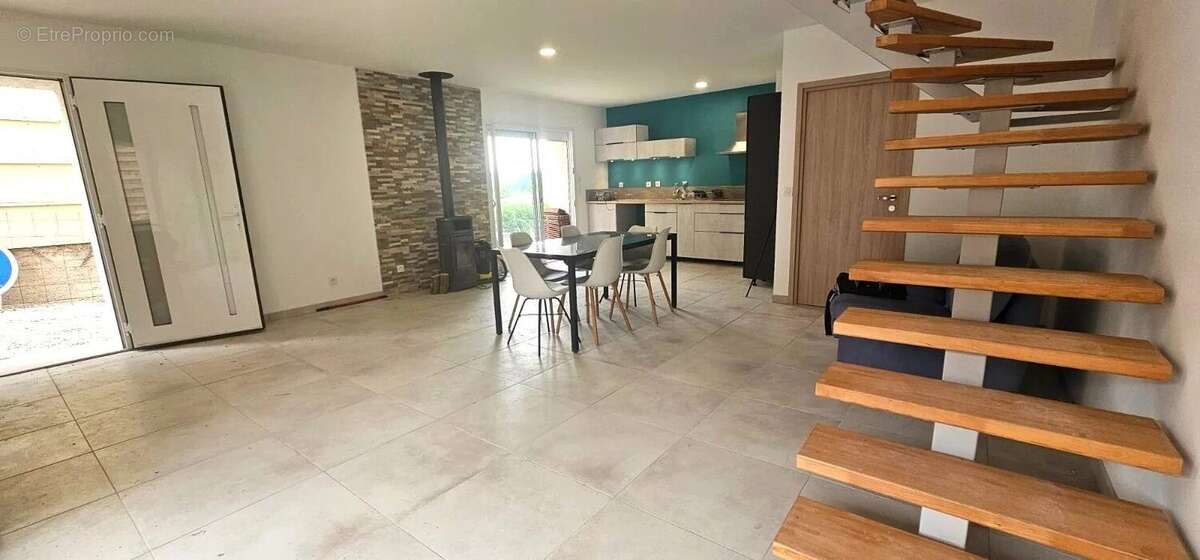 Maison à CHATILLON-LA-PALUD