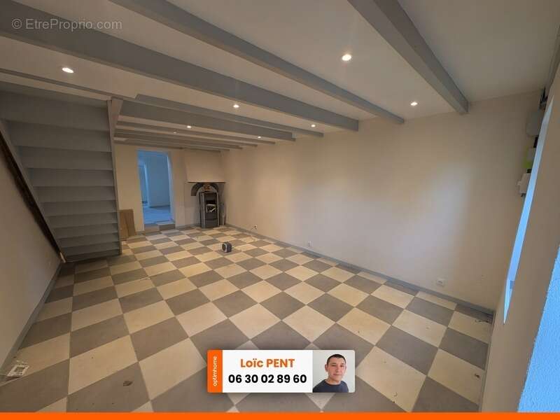 Maison à CHATEL-MONTAGNE