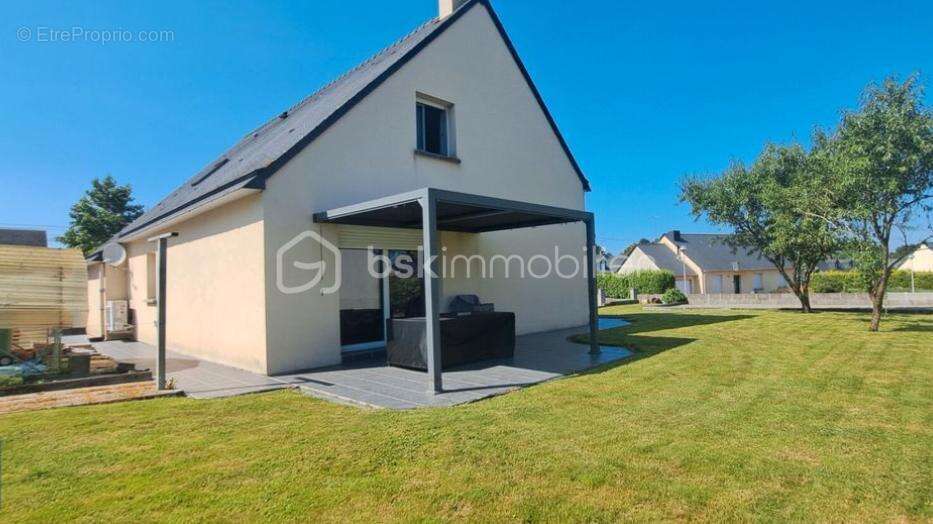 Maison à SAINT-ELLIER-DU-MAINE