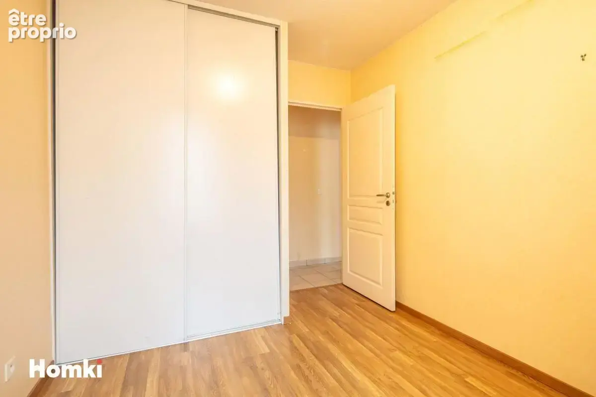 Appartement T4 de 88 m² à Grenoble 38000, Rue des 400 Couverts - photo 8