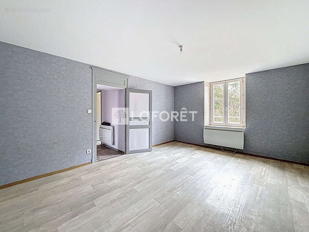 Appartement à LIFFOL-LE-PETIT