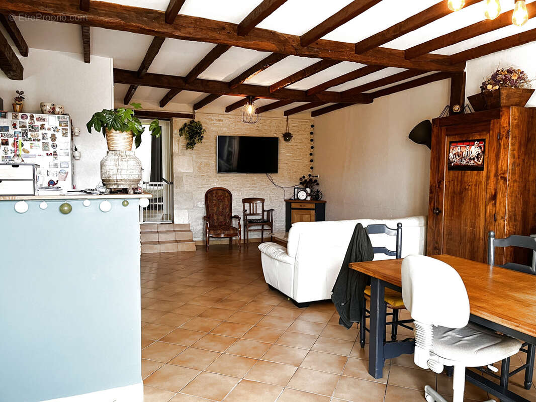 Appartement à NEUVILLE-DE-POITOU