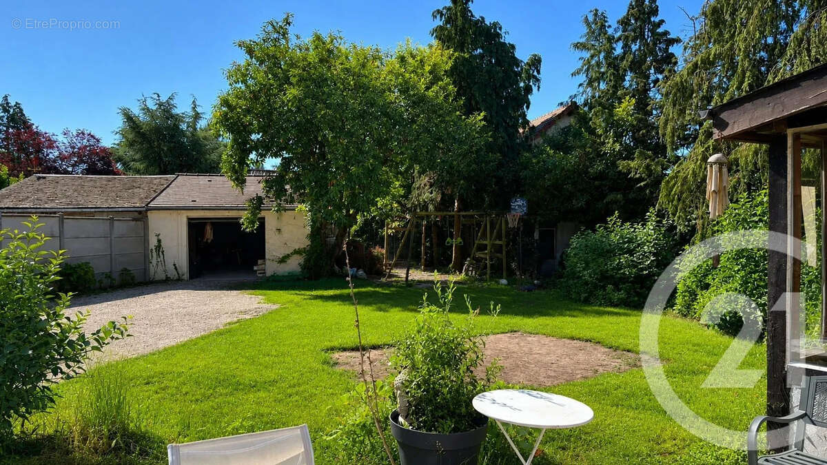 Maison 120 m² à Bois-Le-Roi  - photo 10