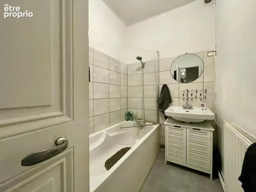 Charlieu, Maison 126m2 avec terrain et dépendance à rénover - photo 8