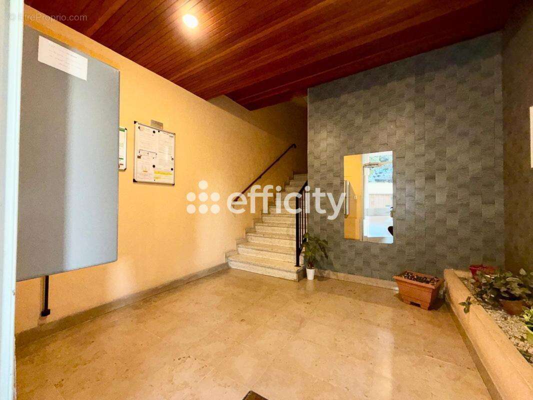 Appartement à MARSEILLE-12E