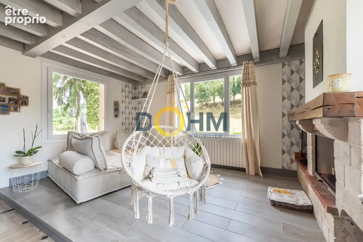 Espaly Saint Marcel ! Maison traditionnelle 295 m2 avec piscine sur 1534 m2 de terrain - photo 7