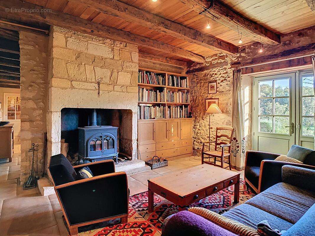 Maison à LES EYZIES-DE-TAYAC-SIREUIL