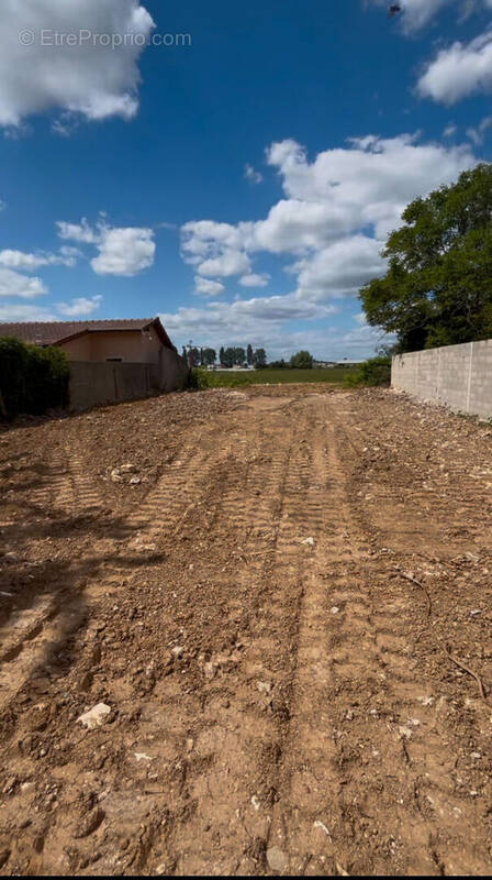 Terrain à GOUSSAINVILLE