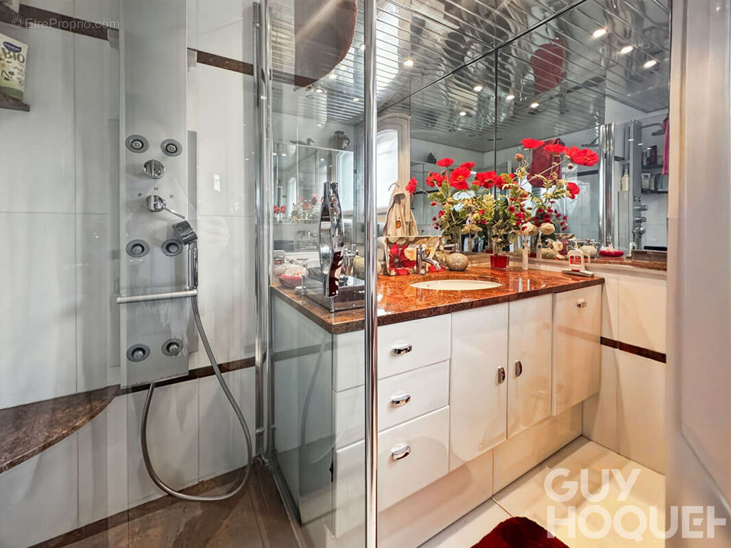 Maison à FONTENAY-LE-FLEURY