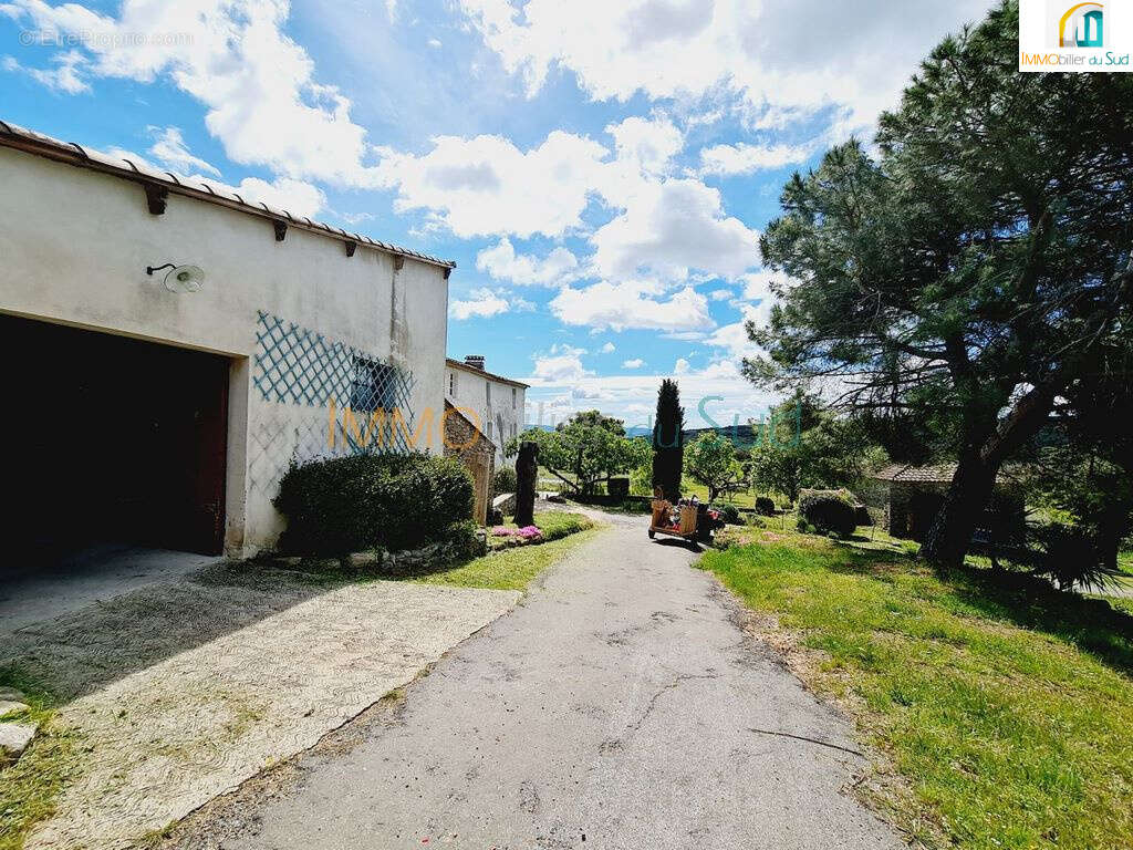 Maison à ROUSSON