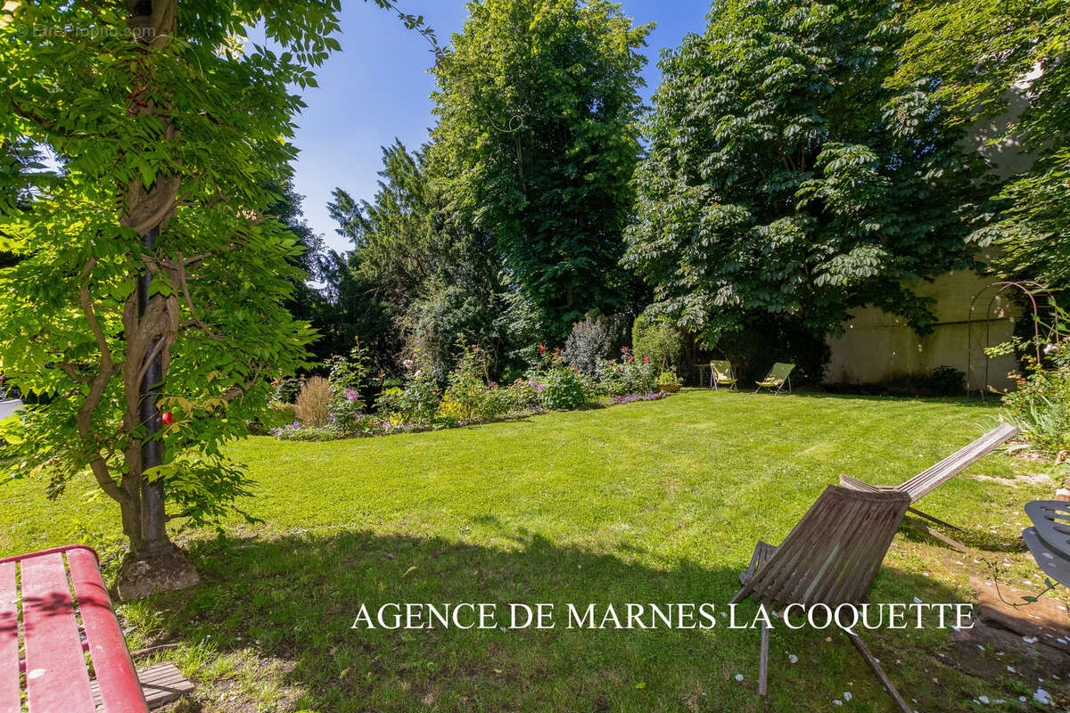 Maison à VILLE-D'AVRAY