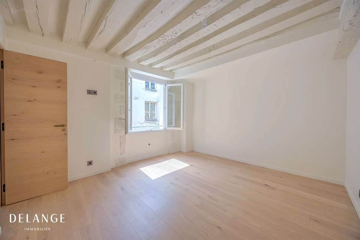 Appartement à PARIS-5E