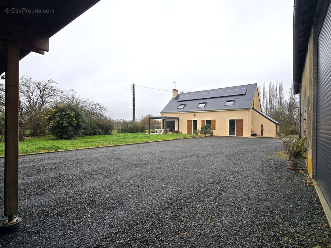 Maison à ETIVAL-LES-LE-MANS