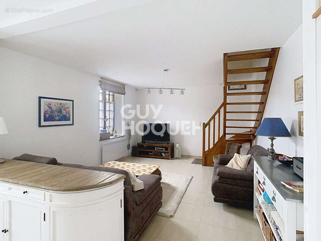 Maison à LA VILLENEUVE-SOUS-THURY