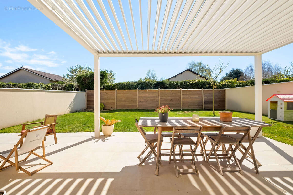 Photo 2 - Maison à SERPAIZE