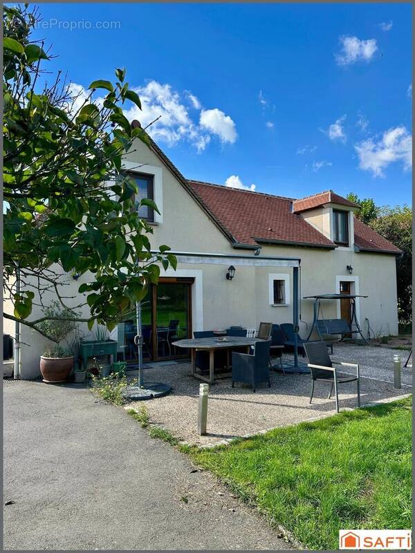 Photo 1 - Maison à COULANGES-LES-NEVERS