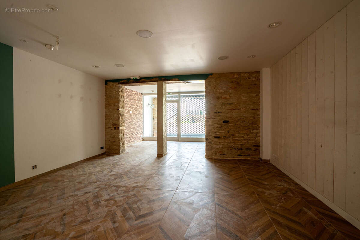A vendre à Melgven - Local commercial 76m² - photo 6