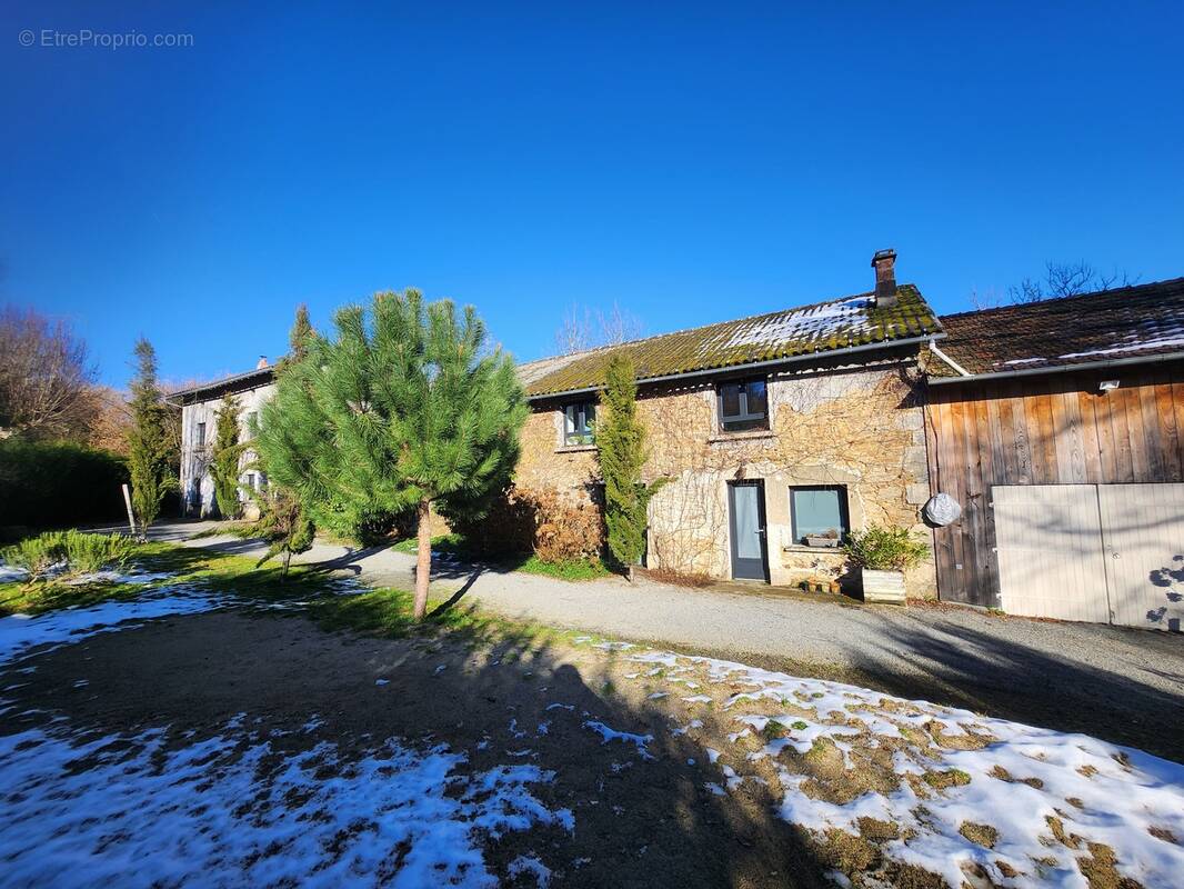 Maison à SAINT-BONNET-BRIANCE
